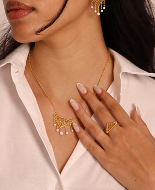 Triangle Jadeel Free-size Ring