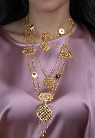 ليالي  - عقد قصير 